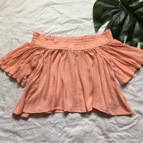 UO KIMCHI BLUE | off-the-shoulder peach crop top - Picture 1 of 5